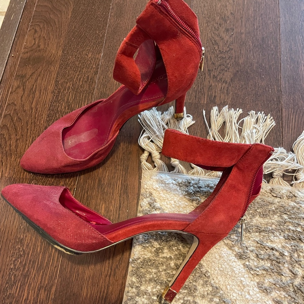 Berry coloured Calvin Klein Heels - size 7